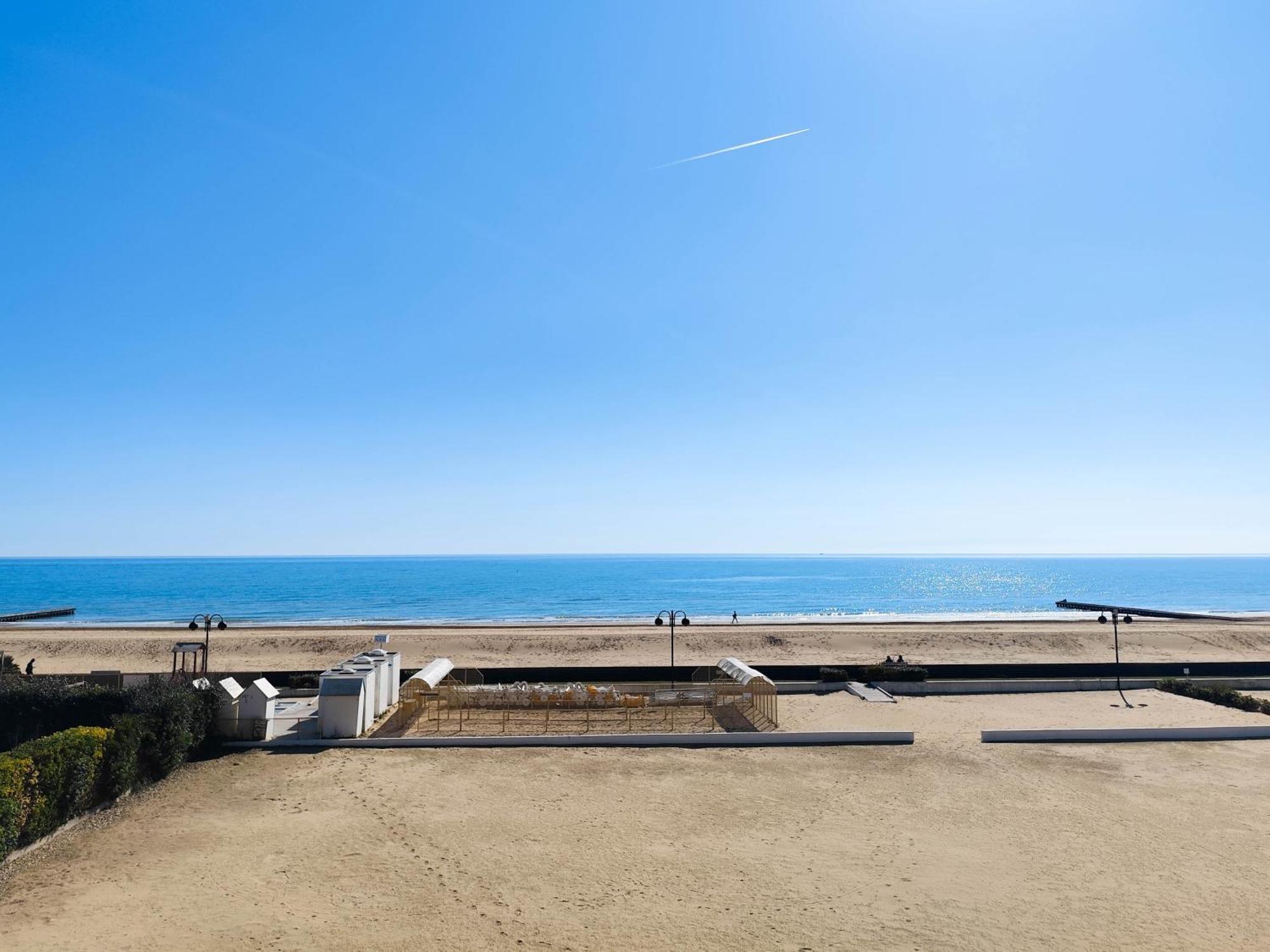 Puerto Del Sol Fronte Mare Lägenhet Lido di Jesolo Exteriör bild